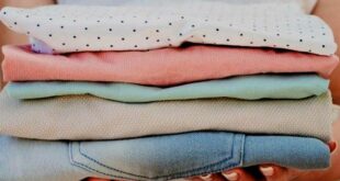 Cara Melicinkan Pakaian dan Menggosok Baju yang Kusut
